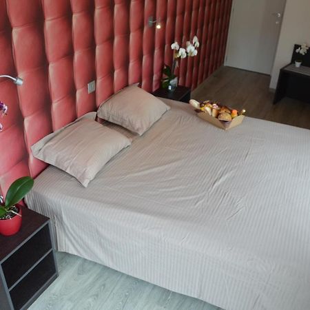 Logies Bocadillo Aparthotel Blankenberge Bagian luar foto